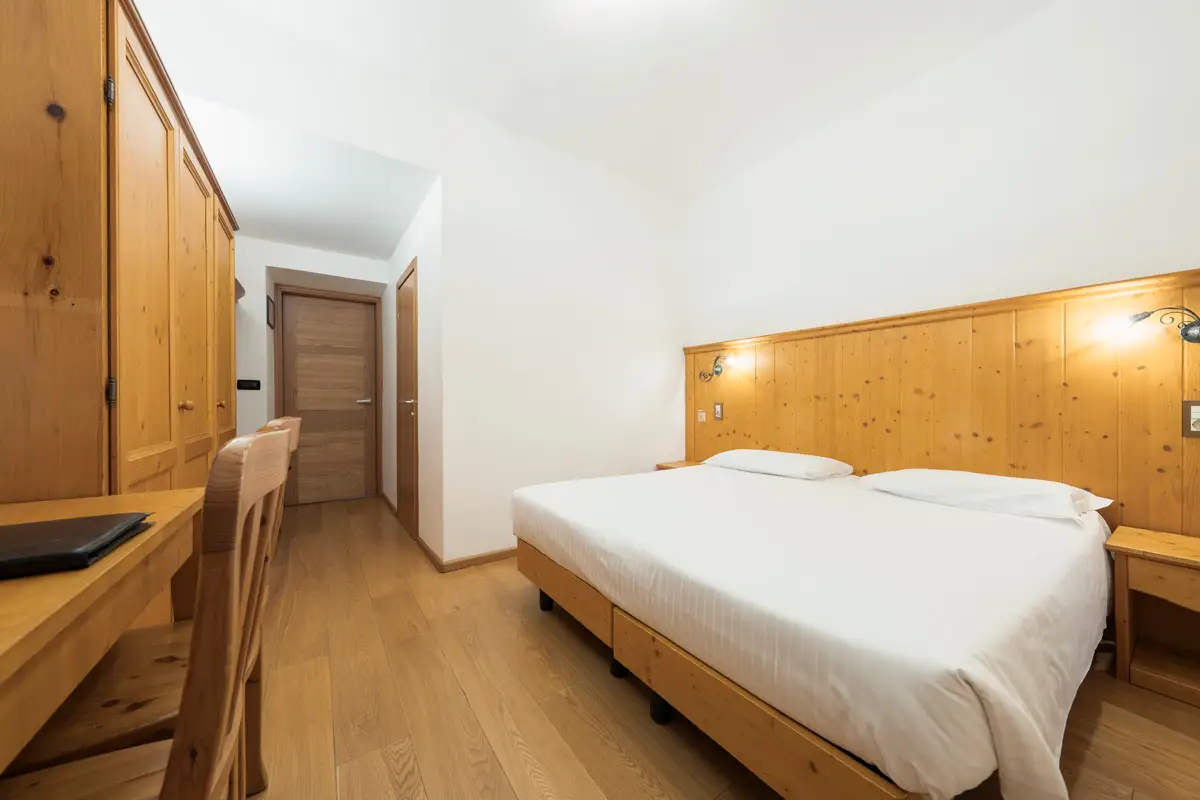 hotel-montana-doppia-classic-alpine-style